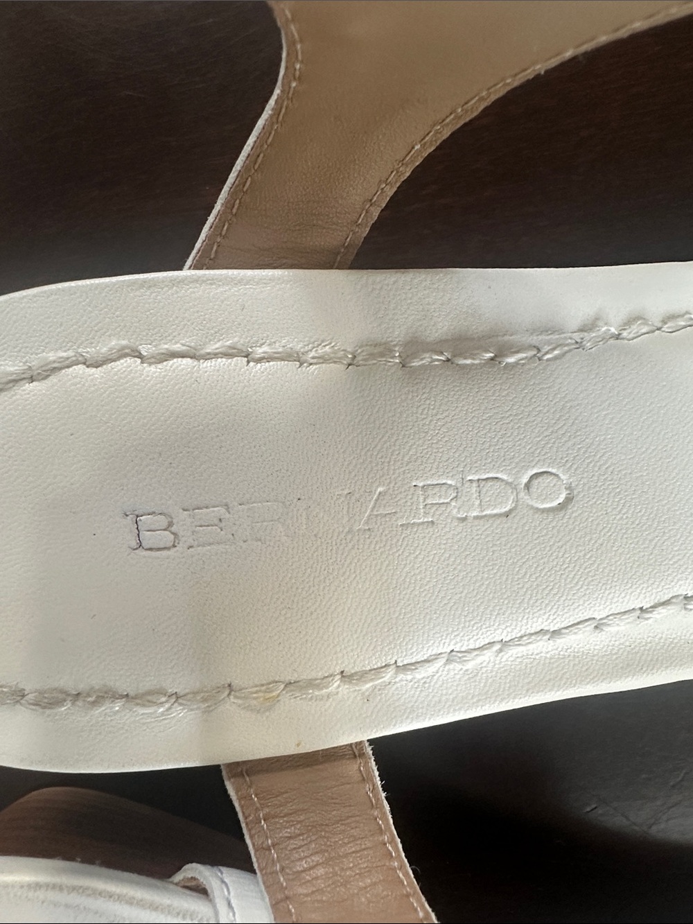 Bernardo Womens Off White Leather Gala Sandal Stacked Heel Size 8.5 Minimalist - Picture 7 of 13